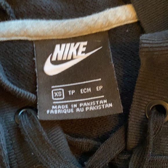 Gently Used Ladies Half Lace-Up Black Nike Hoodie - Picture 3 of 5